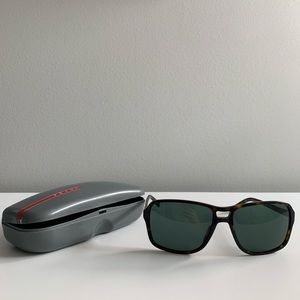 Like new Prada Mens Sunglasses !